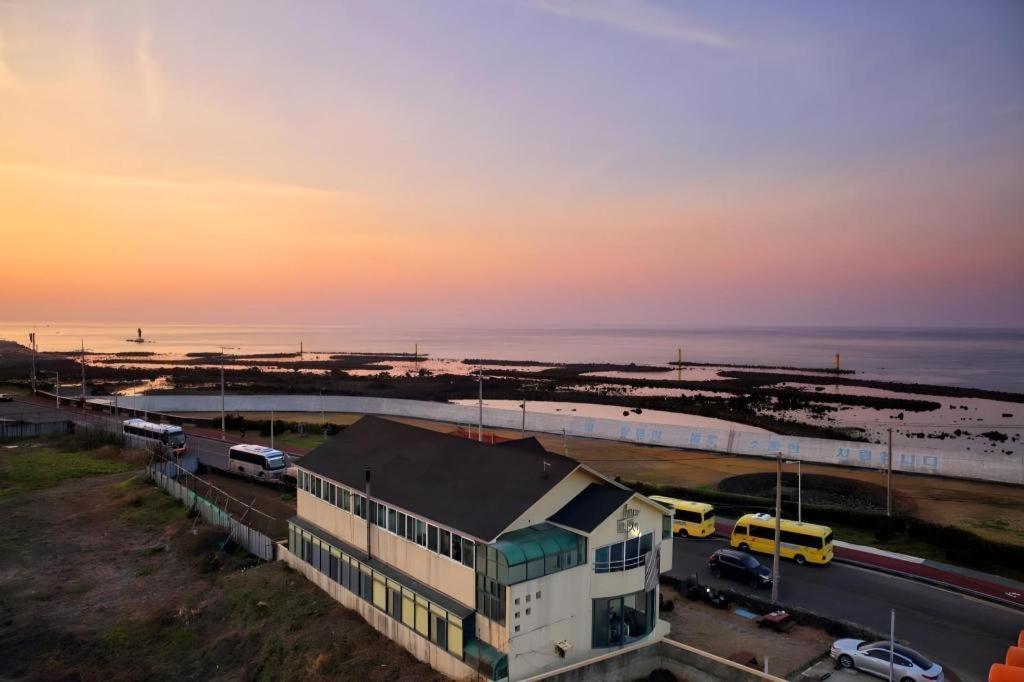 Odri Inn Jeju Exterior foto